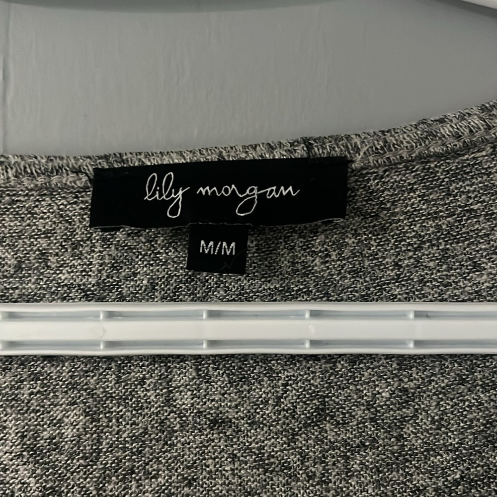 Lily Morgan Long Sleeve Top Size Medium - Picture 3 of 4